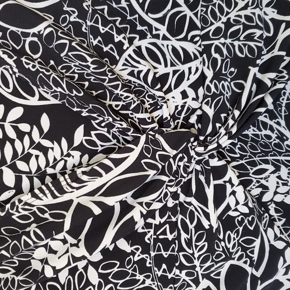 Mariage Cap Sleeve Dress - Picture 5 of 6